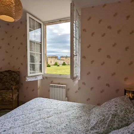 Σπίτι διακοπών Au Coeur D'un Chateau Historique Avec Parc, Proche De Cognac, Ideal Famille Et Nature - Fr-1-653-167 Cherves-de-Cognac