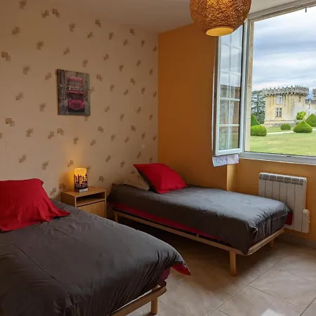 Au Coeur D'un Chateau Historique Avec Parc, Proche De Cognac, Ideal Famille Et Nature - Fr-1-653-167 Cherves-de-Cognac